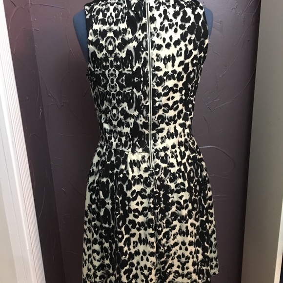 Snow leopard dress - Picture 2 of 2